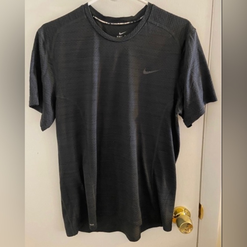 Nike Dri-Fit Short Sleeve T-Shirt